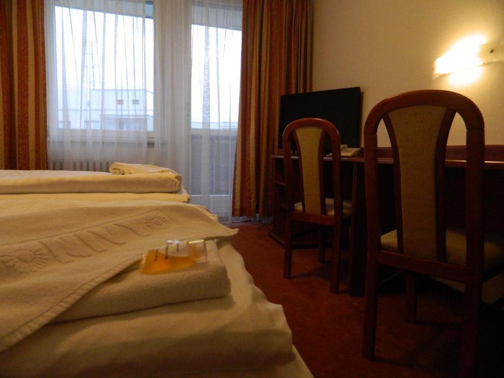 Hotel Nivy Bratislava Quarto foto